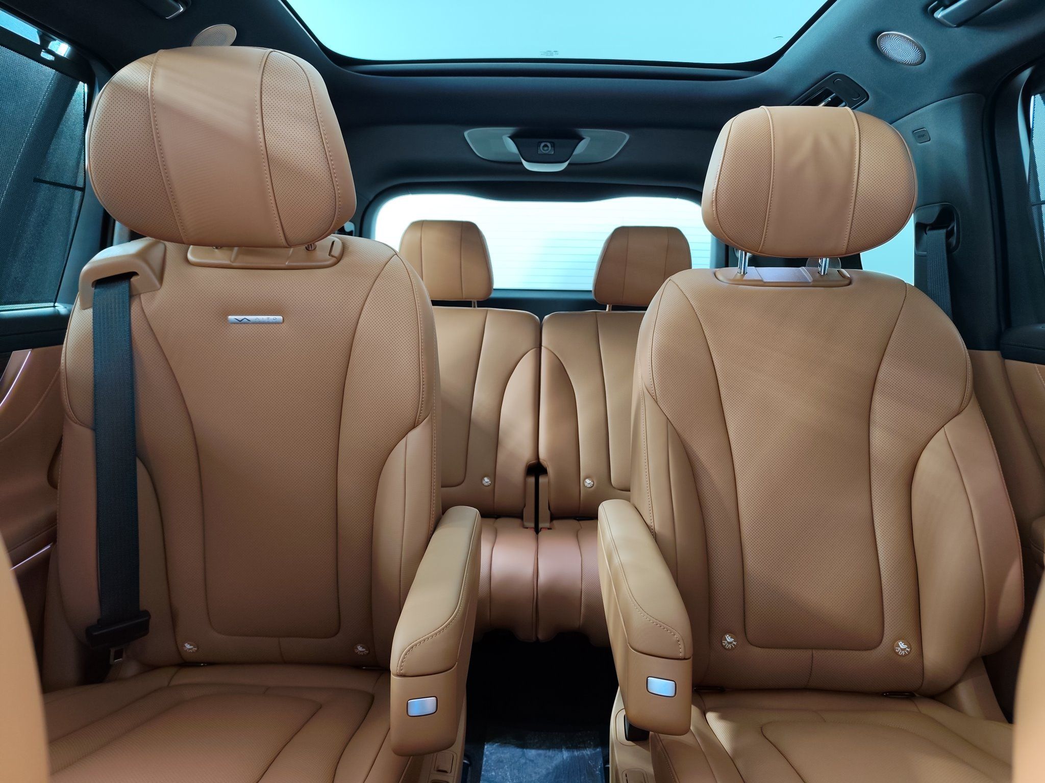 df540bc94b0e4a0196d322b28d548042