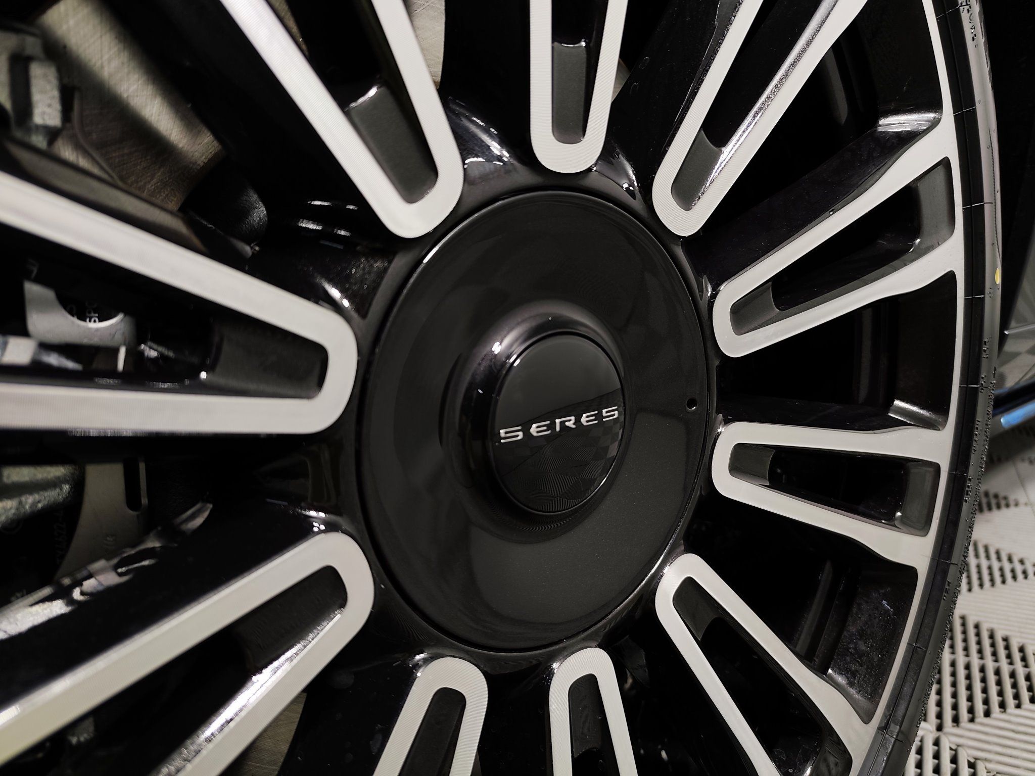 e639cd20b3347c103e2c978128ab5b96